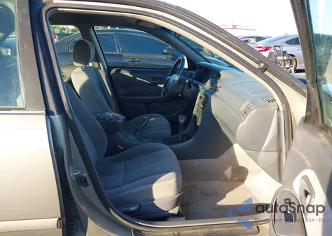 2000 Toyota Camry Ce z USA, uszkodzony, nr VIN 4T1BG22K1YU633590